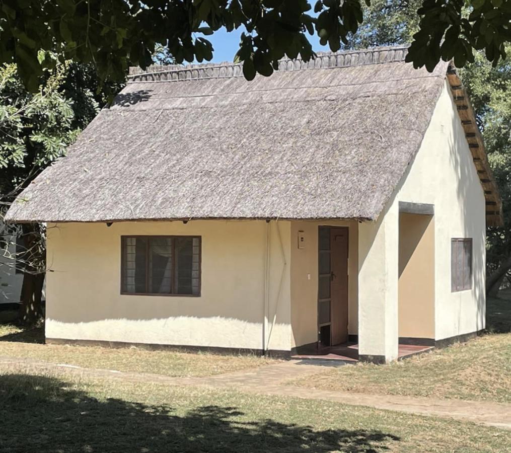 Marula Lodge Mfuwe Exteriér fotografie